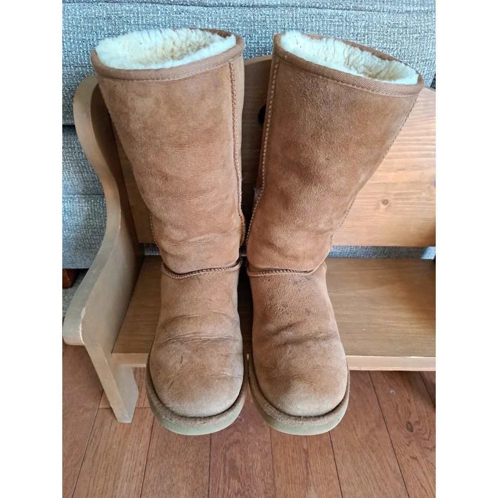 UGG Australia Women's Tan Suede Shearing Winter Snow Boots Mid-calf 8